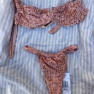 L*Space Celia Bikini Top in Wild Bunch. Size XS